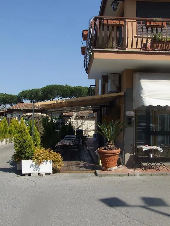 Residenza I Ciclamini Bed & Breakfast Rome