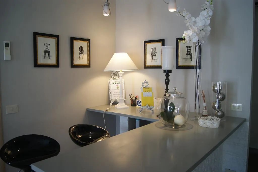 Residenza I Ciclamini Bed & Breakfast Rome 2*,